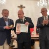 Maçonaria entrega títulos a gestores da Santa Casa de Santos